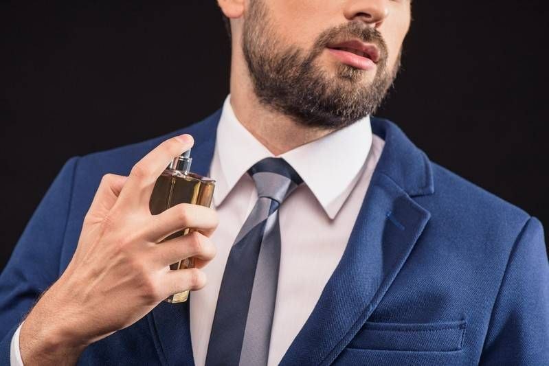 How to Make Your Perfume Last All Day? Secrets Most People Don't Know